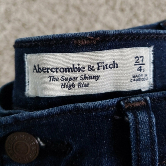 Jeans - Picture 3 of 3